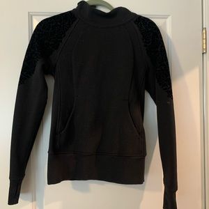 Lululemon crew neck